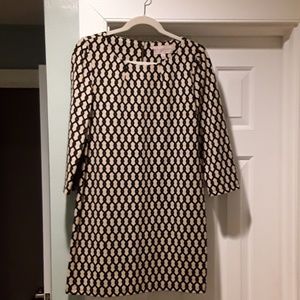 Dress in chain link pattern